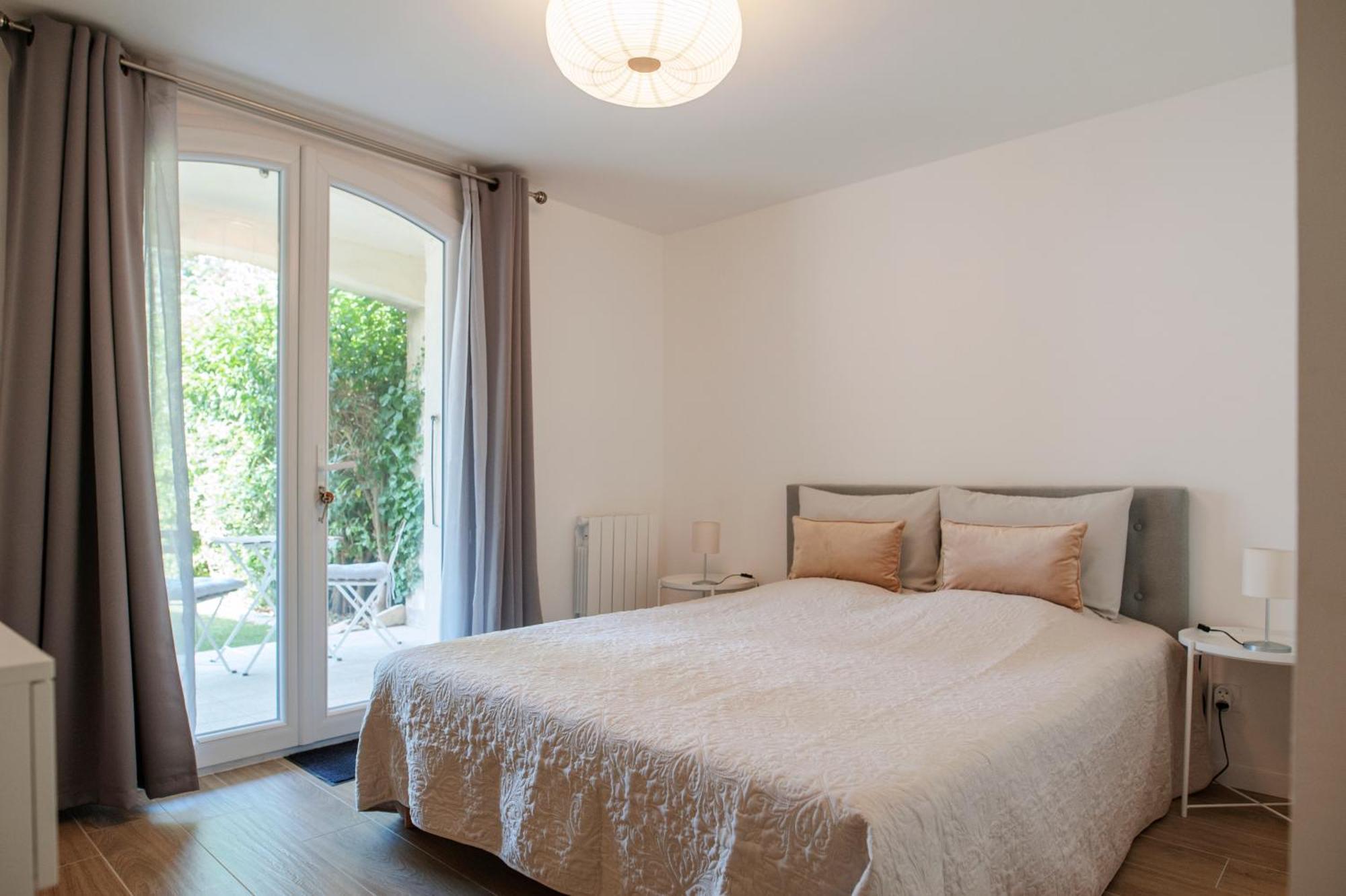 Le Solaret Bed and Breakfast Sète Eksteriør billede